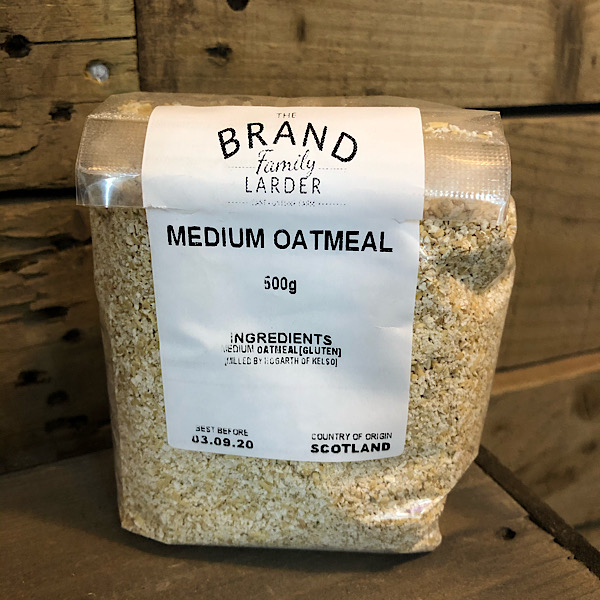 oatmeal-available-as-medium-or-pinhead-the-brand-family